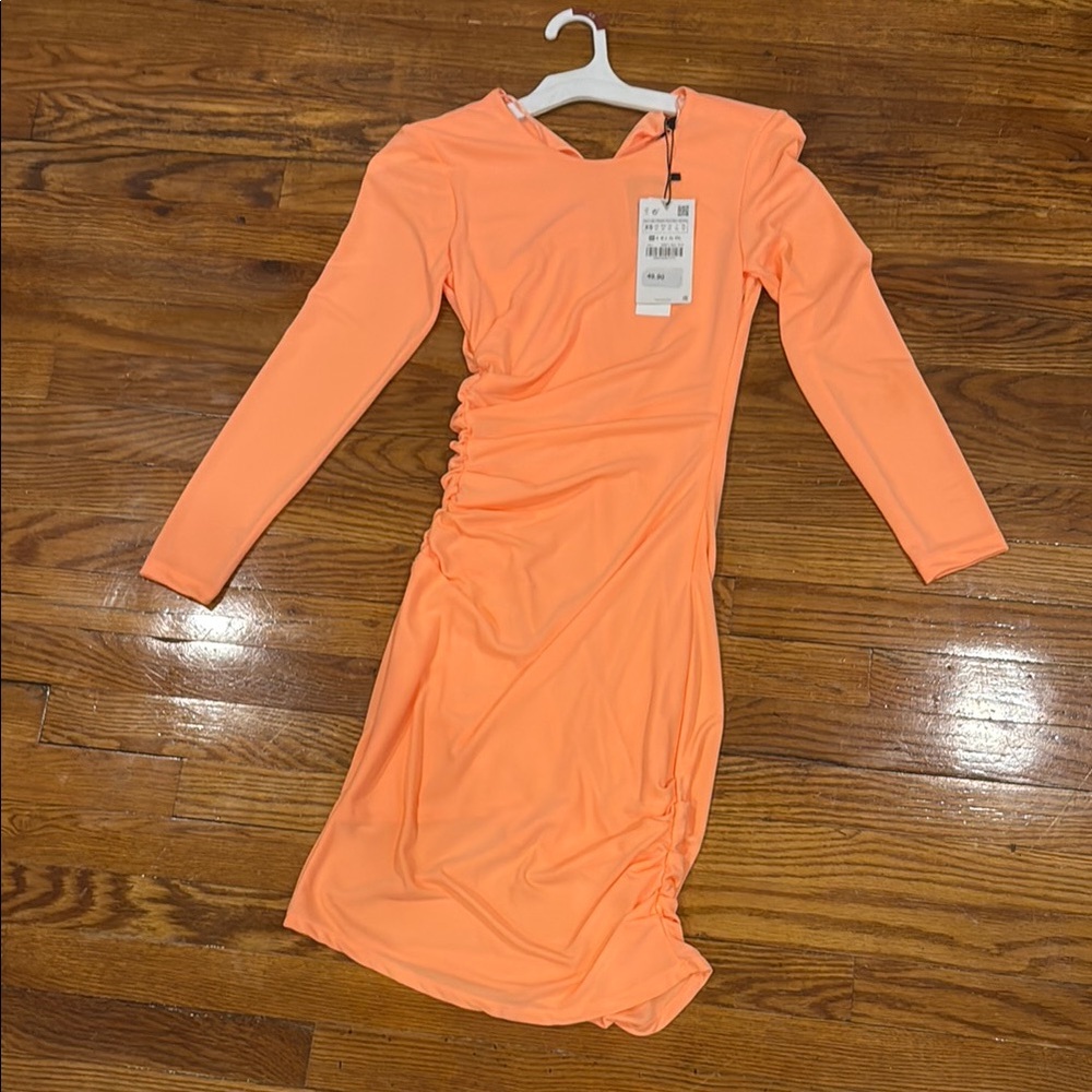 Zara hot rouched xs Orange Long Sleeve Ruched Dress